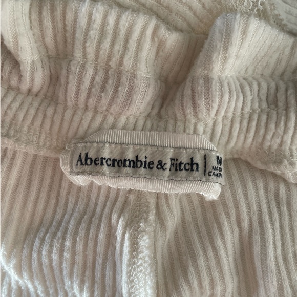 Abercrombie Cream Sleep set - Picture 3 of 3